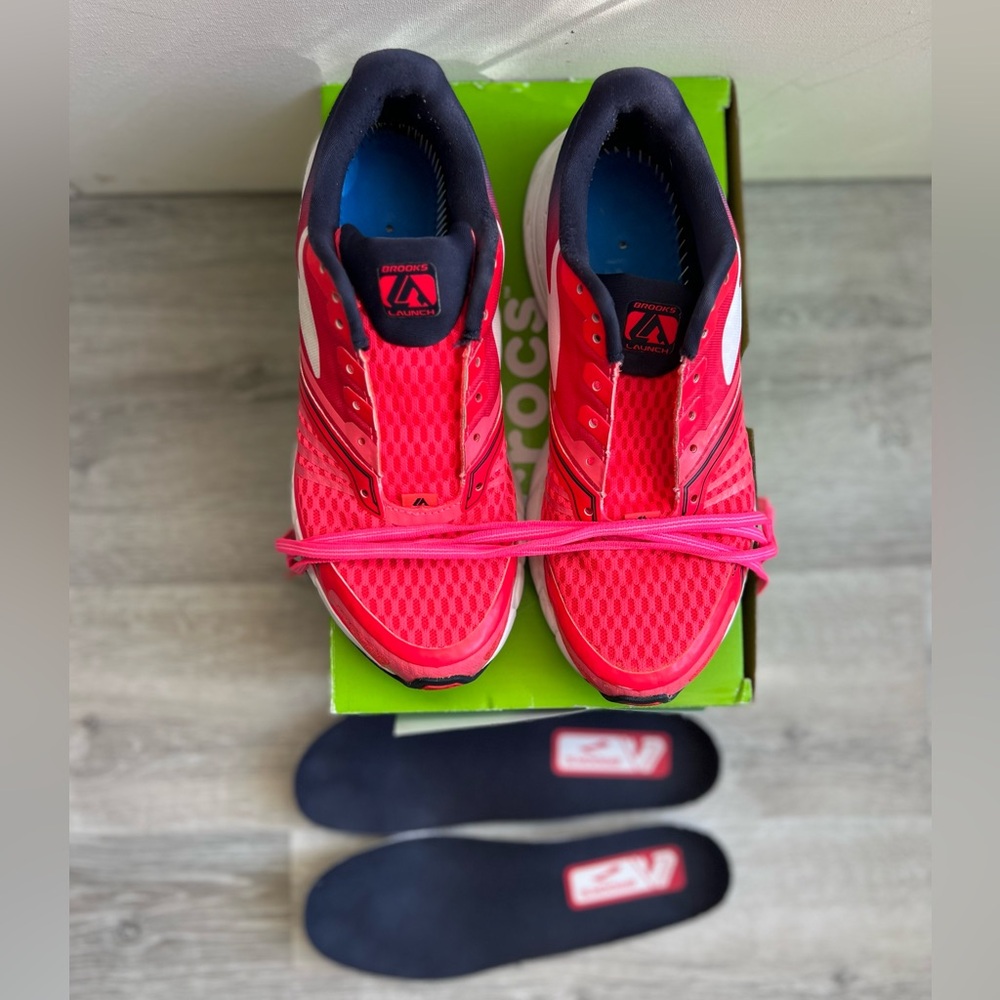 Brooks woman’s clean preowned Running shoe US size 8 - Picture 4 of 7